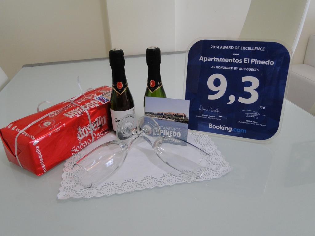 Apartamentos El Pinedo Noja Værelse billede