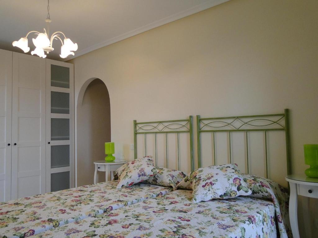Apartamentos El Pinedo Noja Værelse billede