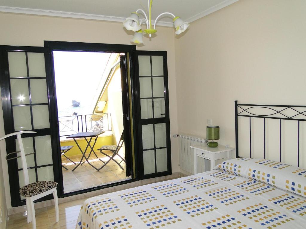 Apartamentos El Pinedo Noja Værelse billede