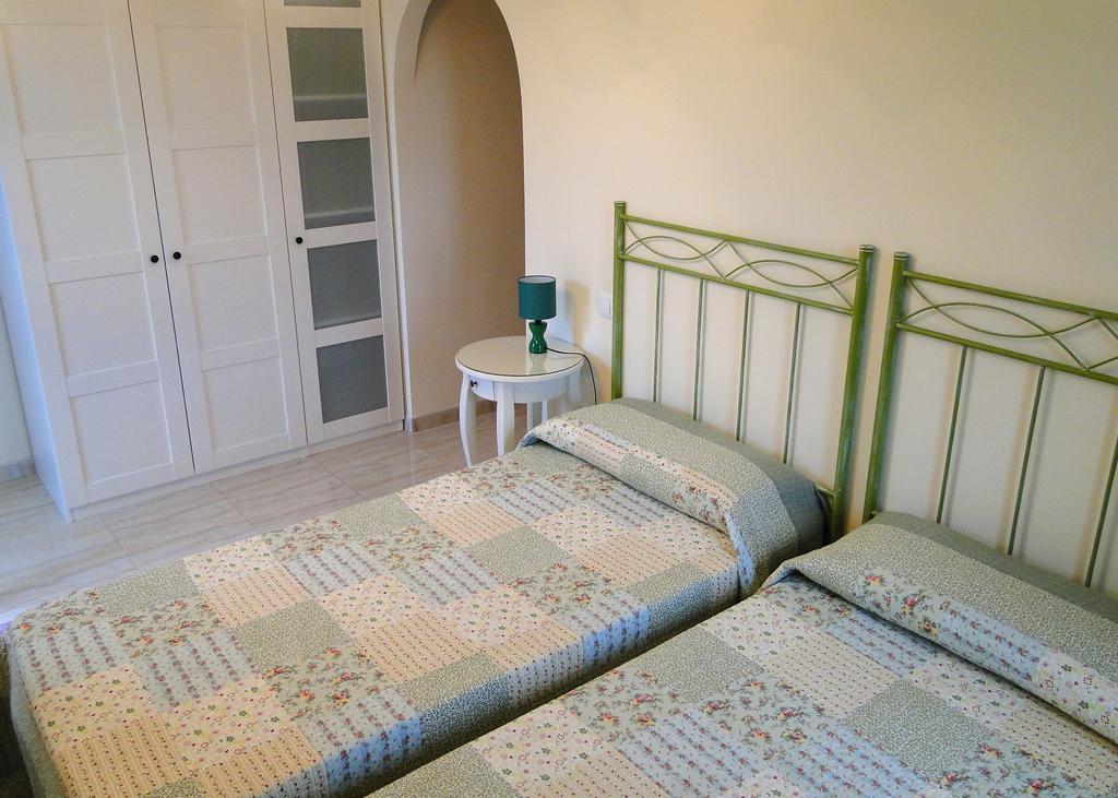 Apartamentos El Pinedo Noja Værelse billede